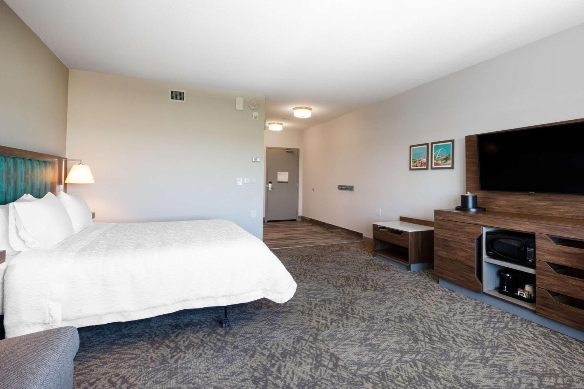 Hampton Inn & Suites Edmonton St. Albert, Ab Экстерьер фото