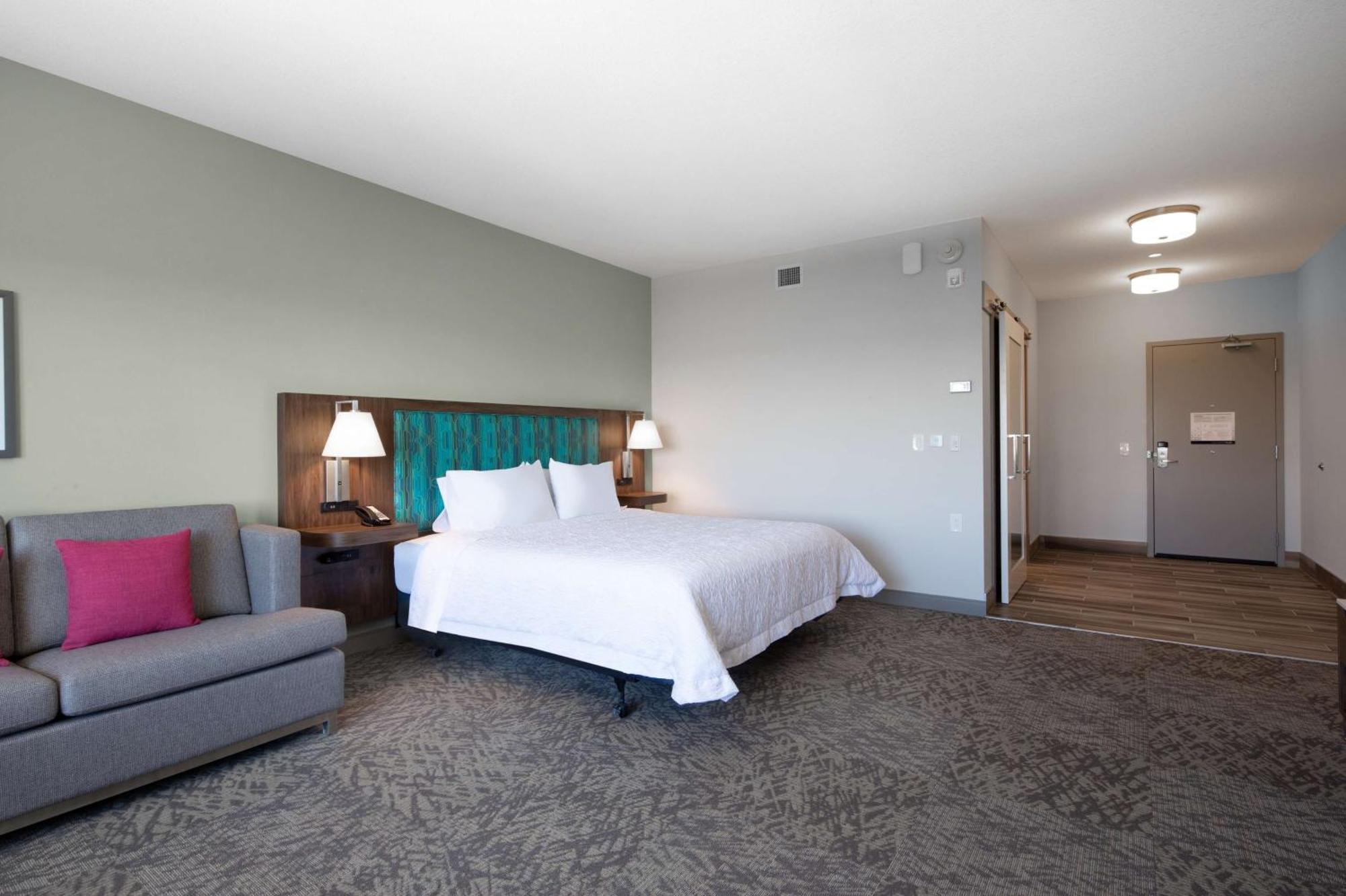 Hampton Inn & Suites Edmonton St. Albert, Ab Экстерьер фото