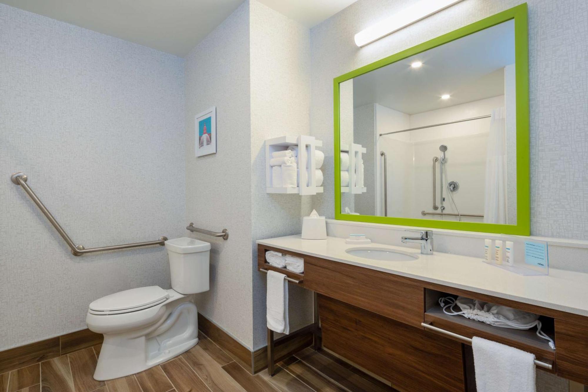 Hampton Inn & Suites Edmonton St. Albert, Ab Экстерьер фото